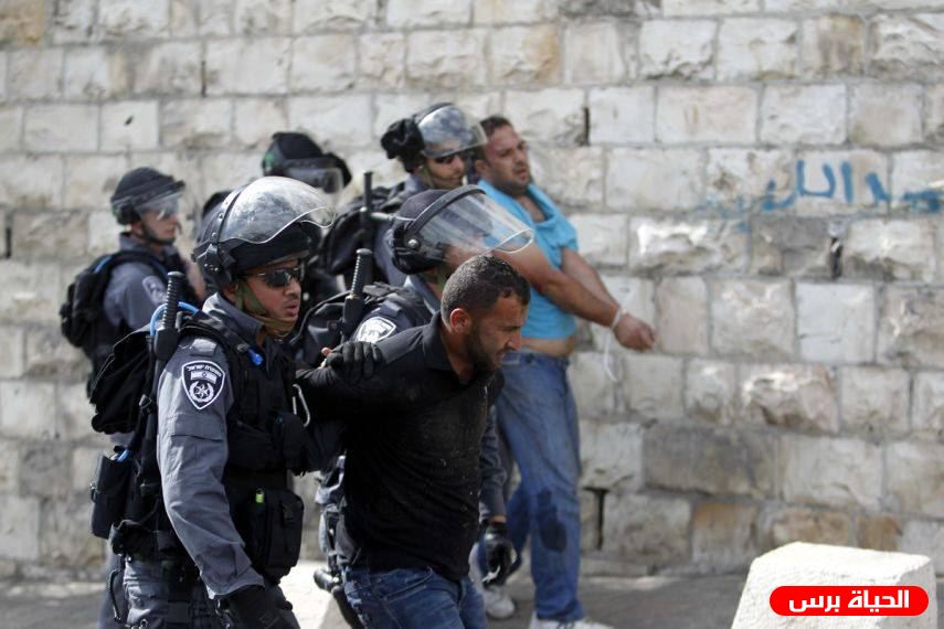 الاحتلال يمدد اعتقال ثلاثة نشطاء من القدس